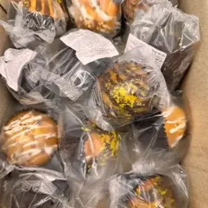 Мафіни Асорті з начинкою зі смаками бананово-шоколадним та карамельним, заморожені (шт 80г)/12